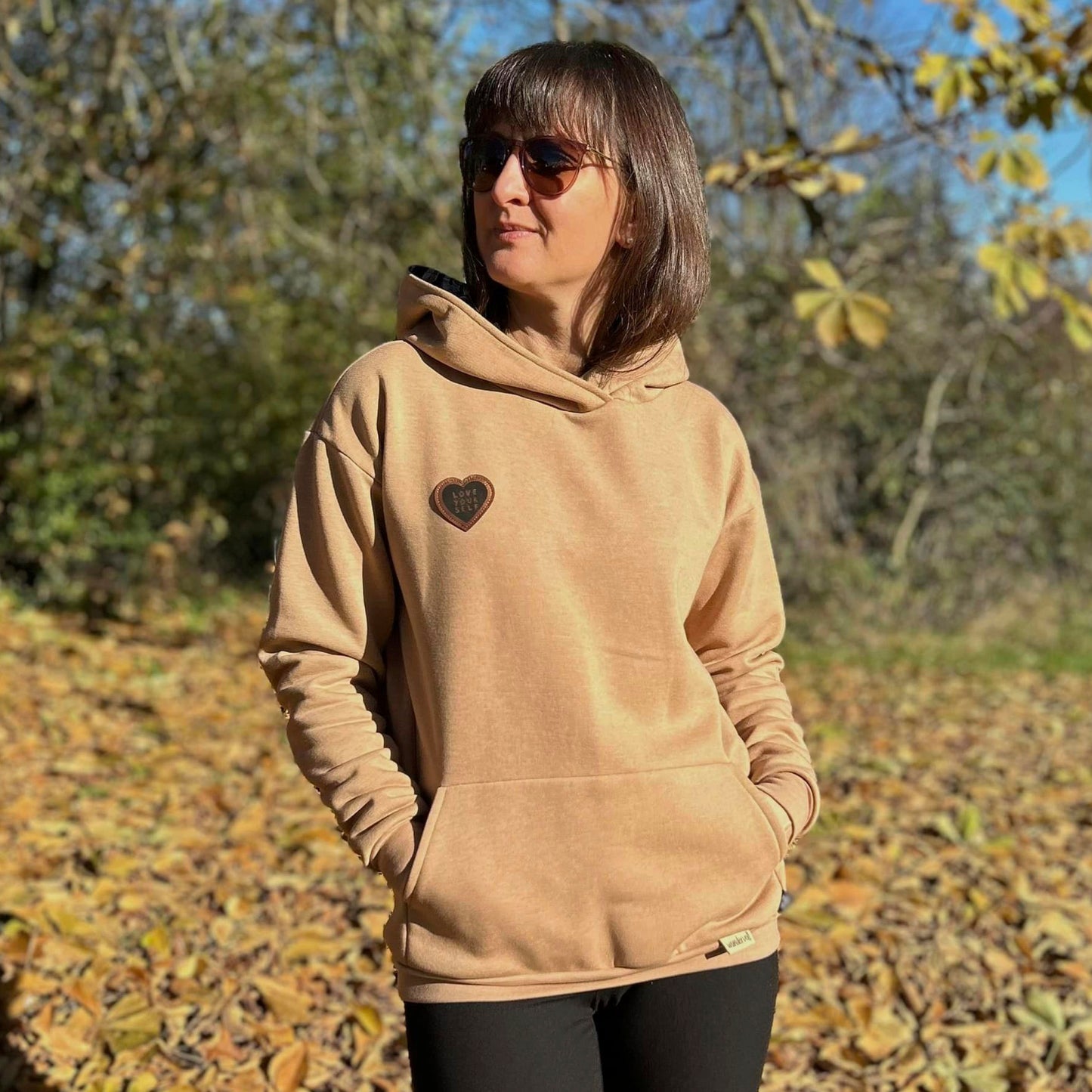 HOODIE "FRU ALMA"