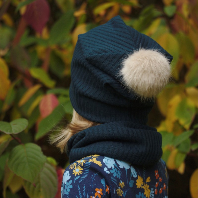 BEANIE UND LOOP