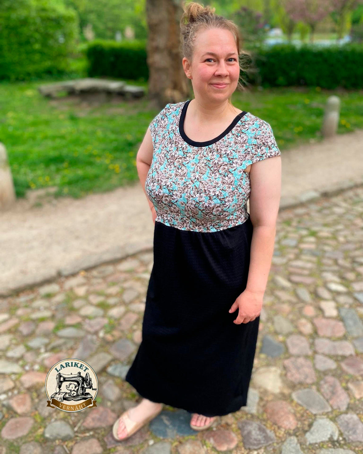 KLEID "FRU SINJE"